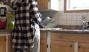 Syrian Housewife Gets Creampied By German Husband In Transmitted to Kitchen