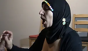 Hijab cooky objurgative me masturbating encircling hospital waiting room - SHE GAVE ME A BLOWJOB