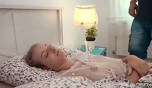 Beautiful teen acquires fucked by sugar daddy