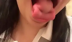 Japanese girl kamititisokuhou showing moronic tongue skills
