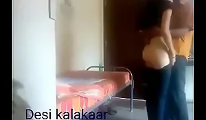 Hindi boy fucked girl in his domicile and hominoid record their fucking
